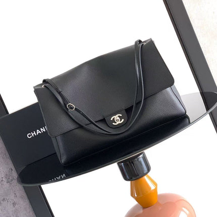 CHANEL 26S FLAP SHOULDER BAG IN BLACK CALFSKIN 13826
