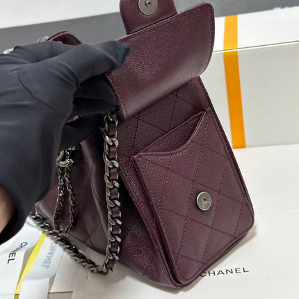 CHANEL 26S HOBO BAG 22 IN BURGUNDY RED CALFSKIN GOLD HARDWARE