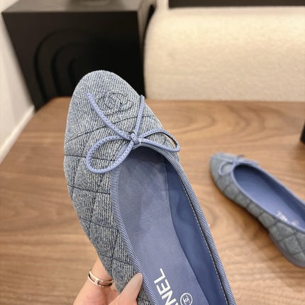 CHANEL 26S BALLET FLATS IN BLUE DENIM WITH CC LOGO & BOW DETAIL