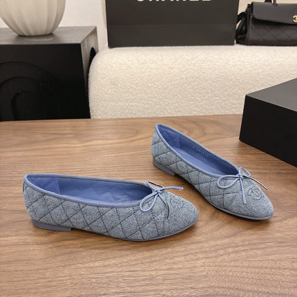CHANEL 26S BALLET FLATS IN BLUE DENIM WITH CC LOGO & BOW DETAIL