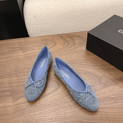 CHANEL 26S BALLET FLATS IN BLUE DENIM WITH CC LOGO & BOW DETAIL