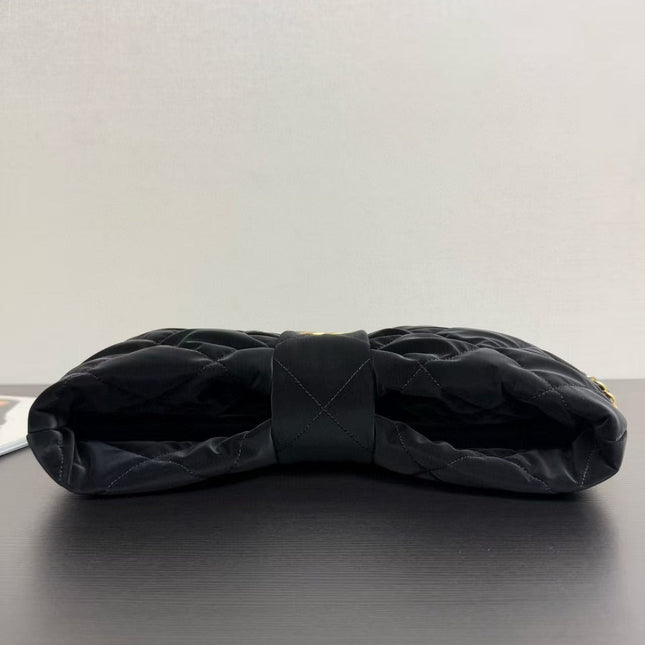 CC BOW TOP HANDLE BAG 38 IN BLACK