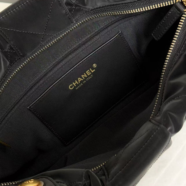 CC BOW TOP HANDLE BAG 38 IN BLACK