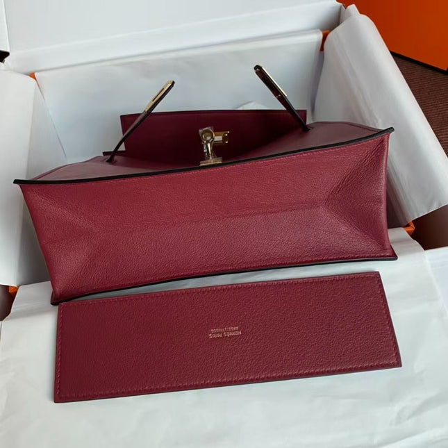 KELLY DANSE 22 IN BURGUNDY RED CALFSKIN GOLD HARDWARE