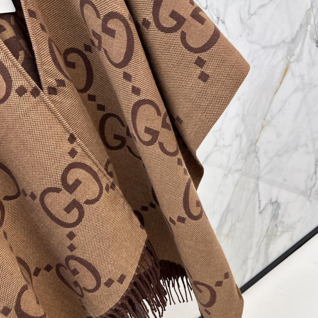 GG REVERSIBLE JUMBO CASHMERE CAPE IN BROWN