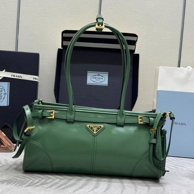 PRADA BONNIE MEDIUM HANDBAG 32 IN GREEN GLOSSY CALFSKIN