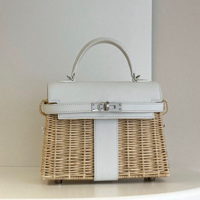 HM KELLY PICNIC HANDBAG IN WHITE LEATHER AND WICKER SILVER HARDWARE