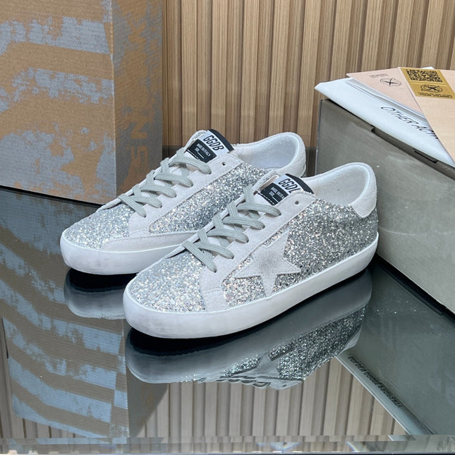 GOLDEN GOOSE BALL IN SILVER GLITTER WITH ICE GRAY WHITE STAR