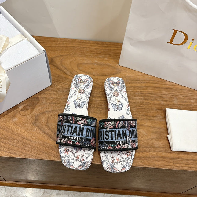 DIOR 26S D-WAY SLIDE IN WHITE BUTTERFLY PRINT EMBROIDERED COTTON