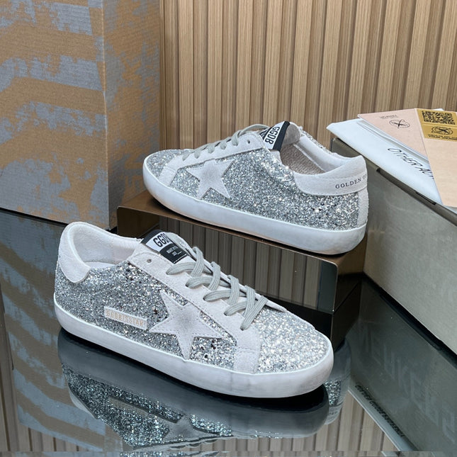 GOLDEN GOOSE BALL IN SILVER GLITTER WITH ICE GRAY WHITE STAR