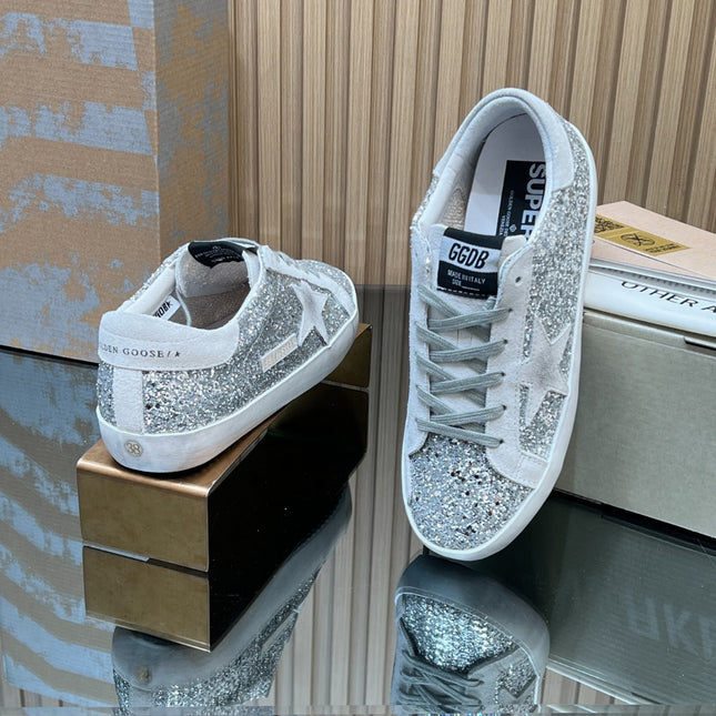 GOLDEN GOOSE BALL IN SILVER GLITTER WITH ICE GRAY WHITE STAR