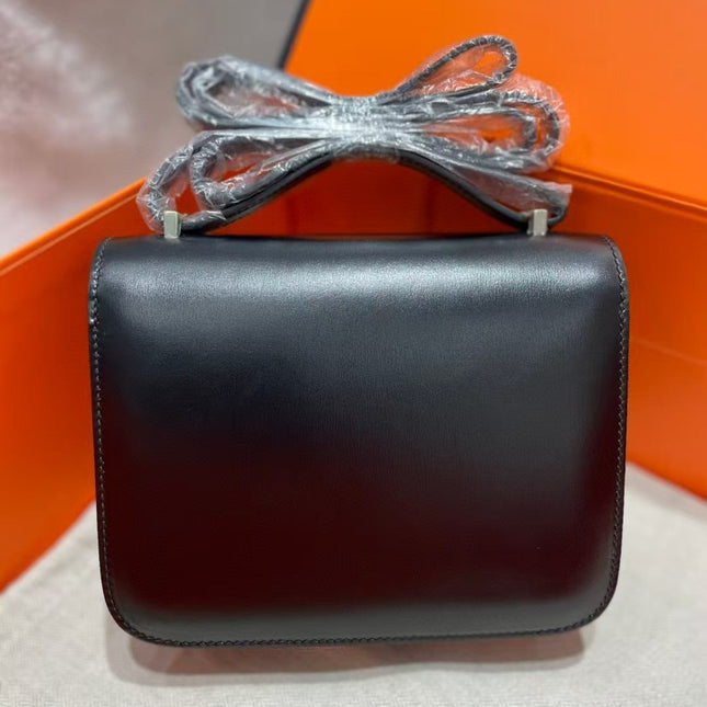 CONSTANCE CLOUTÉ BLACK BOX 24 IN BLACK CALFSKIN PALLADIUM HARDWARE