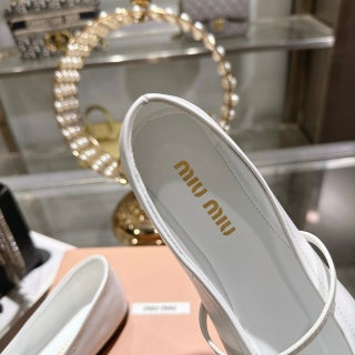MIUMIU 26S CLOSED-BACK SANDALS IN WHITE CALFSKIN