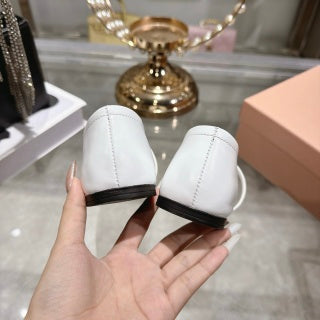 MIUMIU 26S CLOSED-BACK SANDALS IN WHITE CALFSKIN