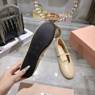MIUMIU 26S CLOSED-BACK SANDALS IN BEIGE CALFSKIN