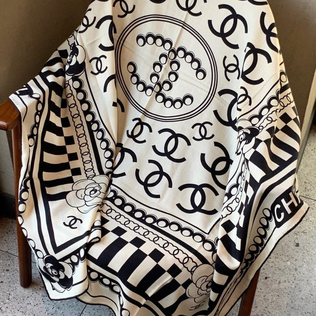 CHANEL 26S SCARF 135 IN CASHMERE AND SILK 306114