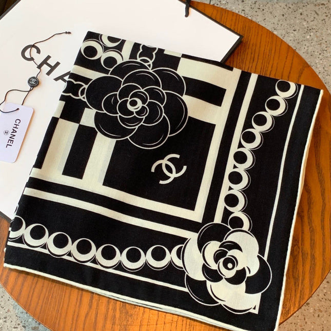 CHANEL 26S SCARF 135 IN CASHMERE AND SILK 306116