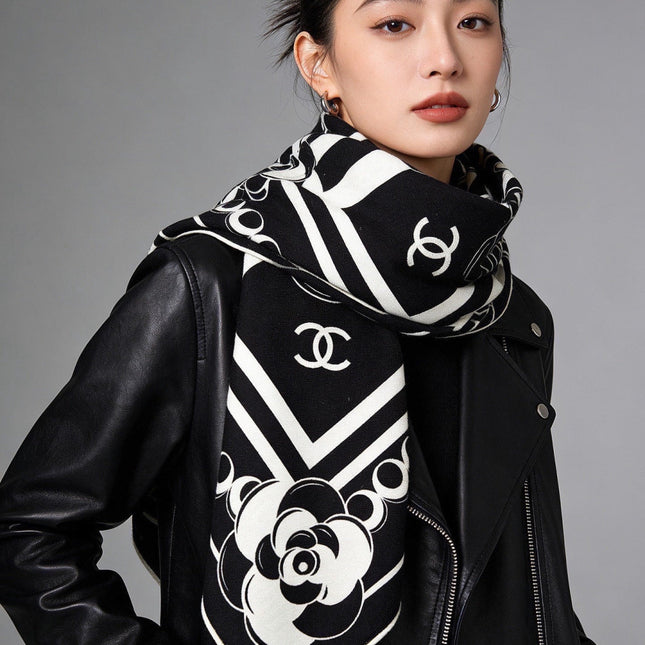 CHANEL 26S SCARF 135 IN CASHMERE AND SILK 306116