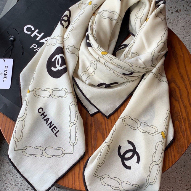 CHANEL 26S SCARF 135 IN CASHMERE AND SILK 306127