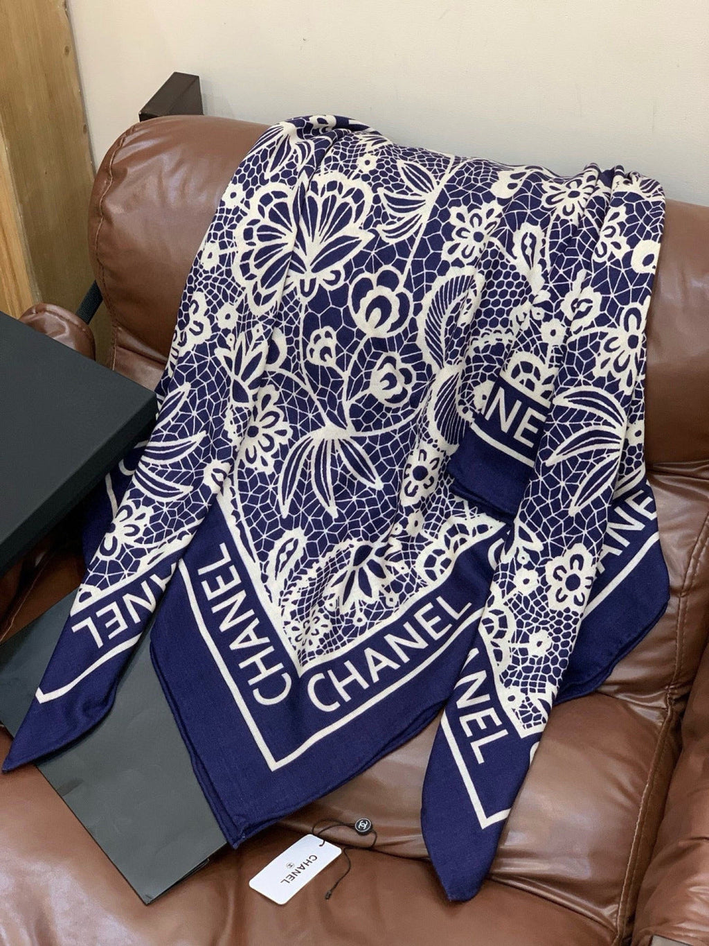 CHANEL 26S SCARF 135 IN CASHMERE AND SILK 306138