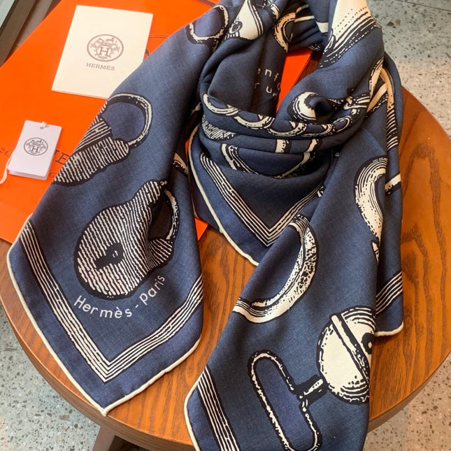 HERMES 26S PRINTED SQUARE SCARF 135 IN CASHMERE AND SILK 307239