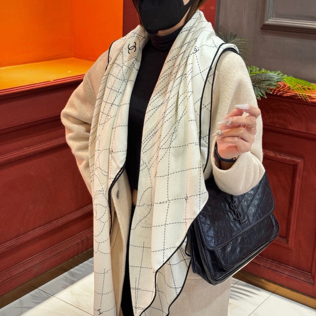 CHANEL 26S SCARF 140 IN CASHMERE AND SILK 307248