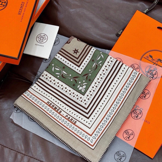 HERMES 26S PRINTED SQUARE SCARF 140 IN CASHMERE AND SILK 307281