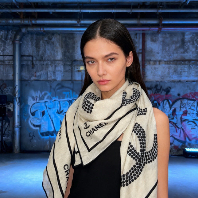 CHANEL 26S SCARF 135 IN CASHMERE AND SILK 309307