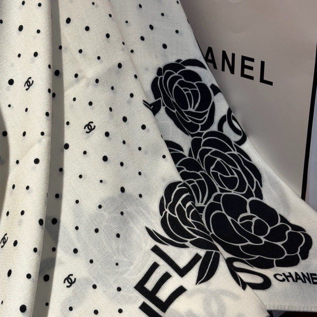 CHANEL 26S SCARF 140 IN CASHMERE AND SILK 309331