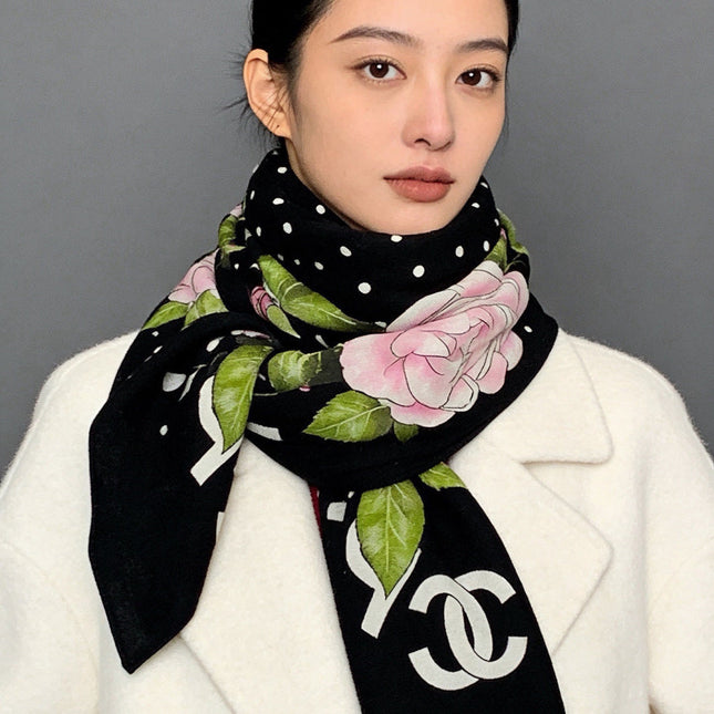 CHANEL 26S SCARF 140 IN CASHMERE AND SILK 309336
