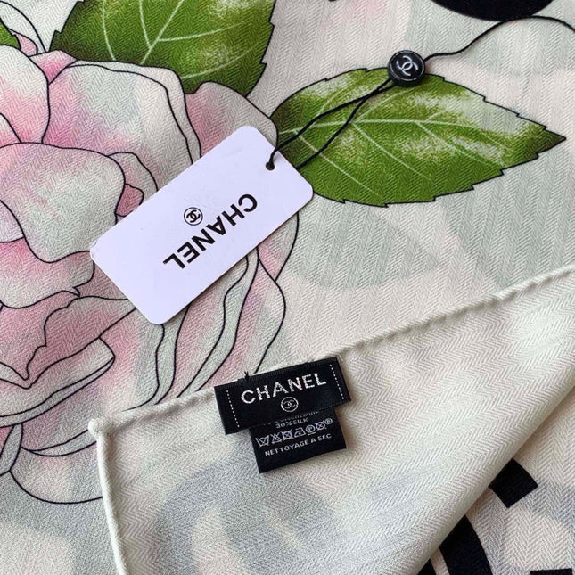 CHANEL 26S SCARF 140 IN CASHMERE AND SILK 309337
