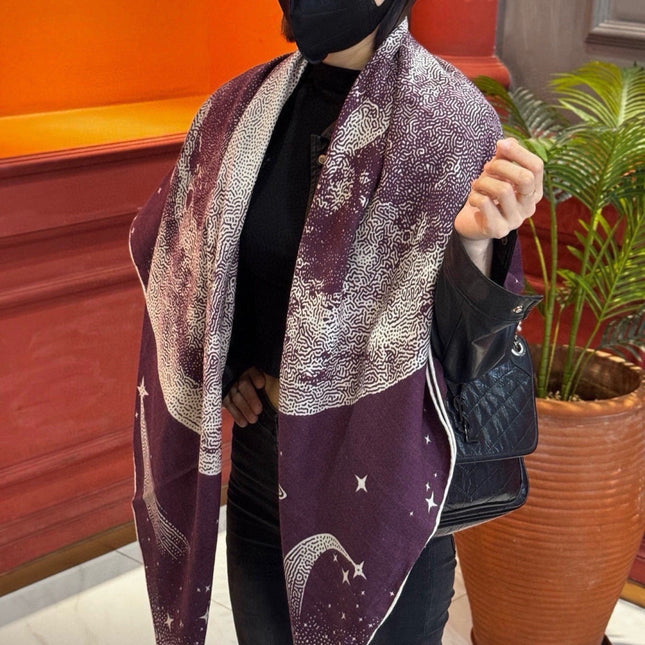 HERMES 26S PRINTED SQUARE SCARF 140 IN CASHMERE AND SILK 309360