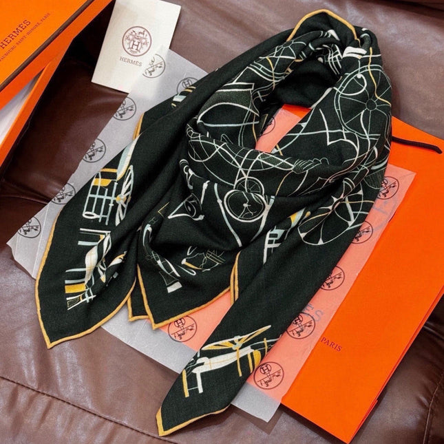 HERMES 26S PRINTED SQUARE SCARF 140 IN SILK 311928