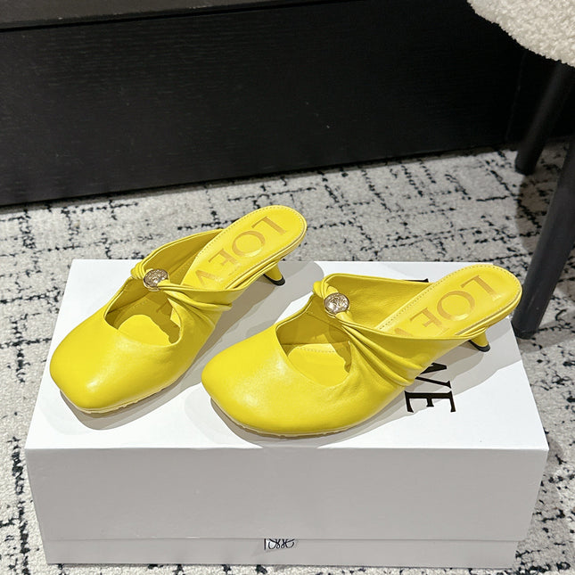 CHLOÉ 26S HIGH-HEELED MULES IN YELLOW CALFSKIN