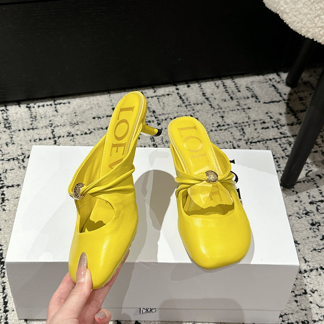 CHLOÉ 26S HIGH-HEELED MULES IN YELLOW CALFSKIN