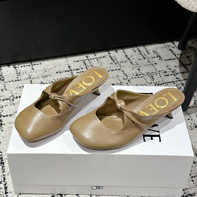 CHLOÉ 26S HIGH-HEELED MULES IN CAMEL BROWN CALFSKIN
