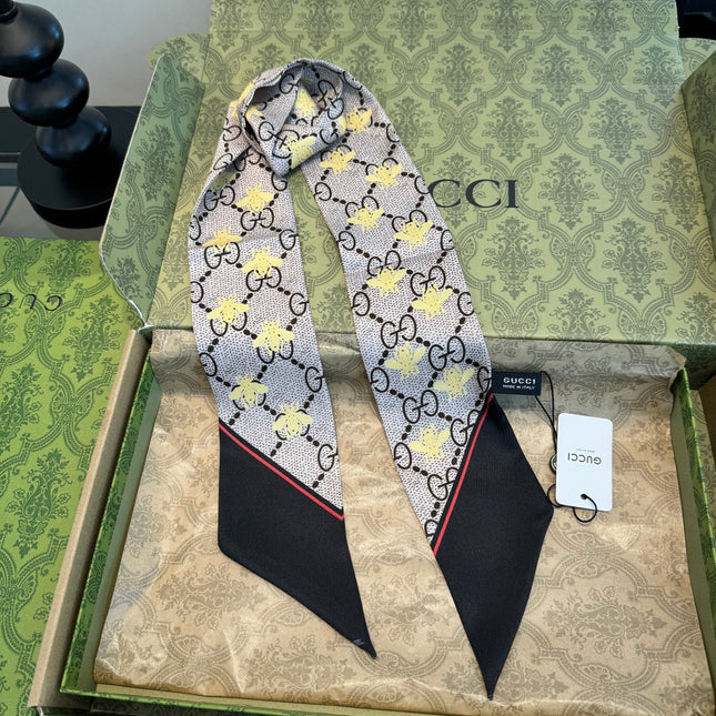 GUCCI 26S SCARF 90 IN SILK 225231