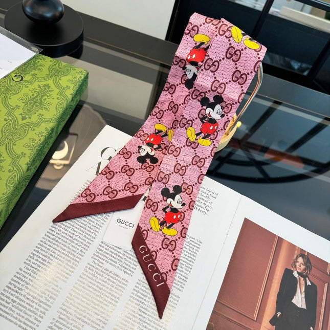 GUCCI 26S SCARF 90 IN SILK 225238