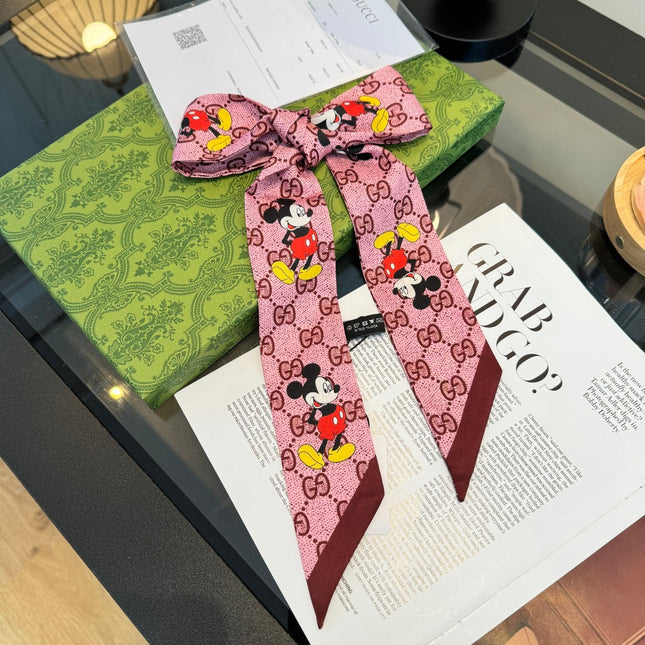 GUCCI 26S SCARF 90 IN SILK 225238