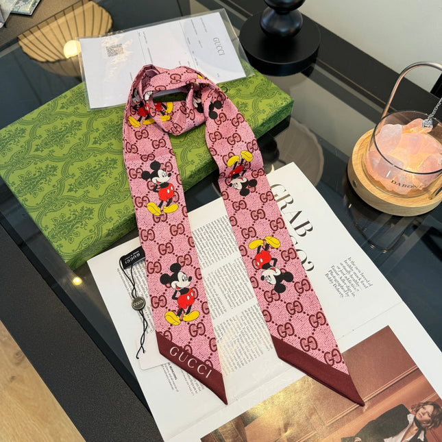 GUCCI 26S SCARF 90 IN SILK 225238
