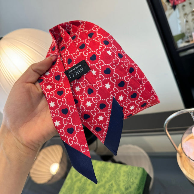 GUCCI 26S SCARF 120 IN SILK 290494