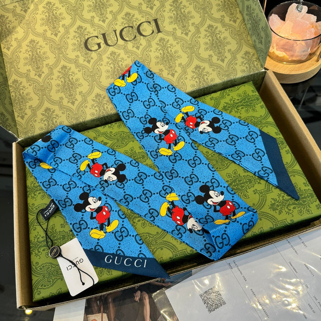GUCCI 26S SCARF 120 IN SILK 295434