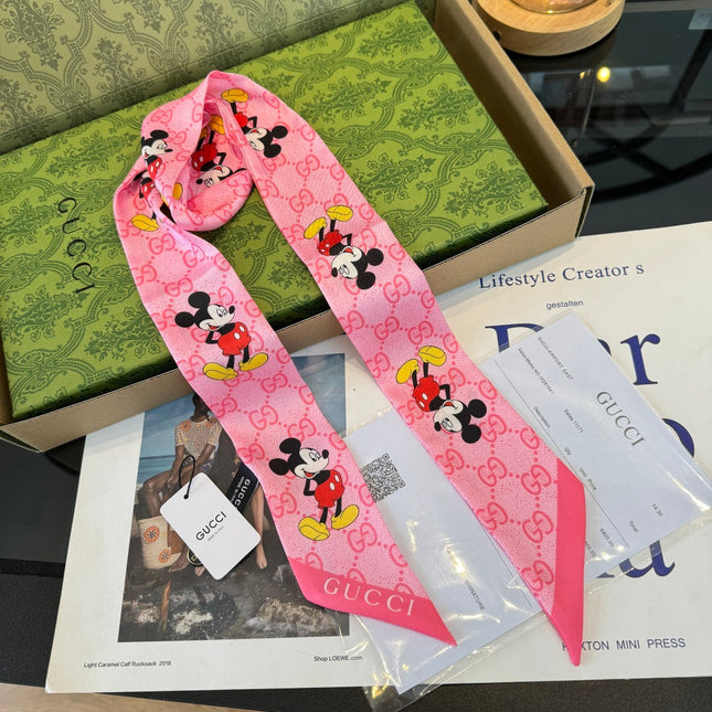 GUCCI 26S SCARF 120 IN SILK 295435