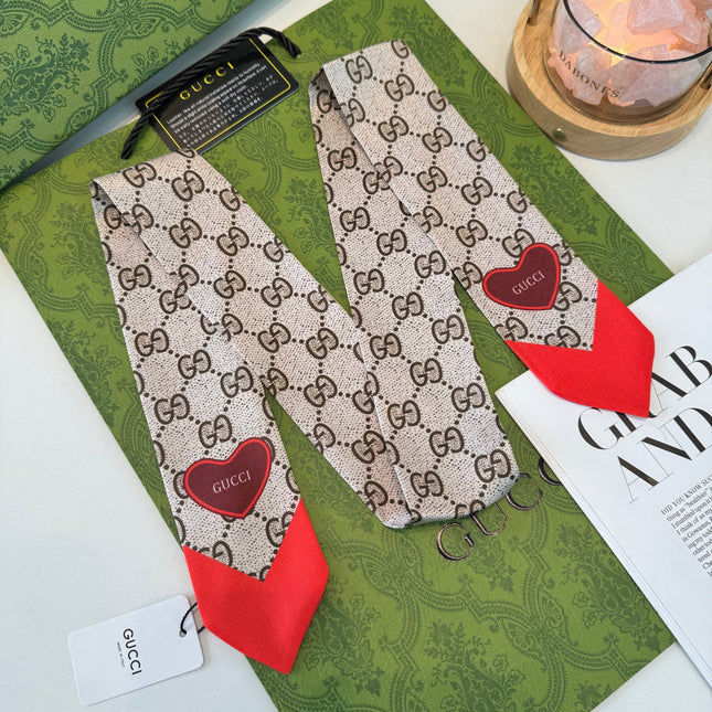 GUCCI 26S SCARF 120 IN SILK 269159