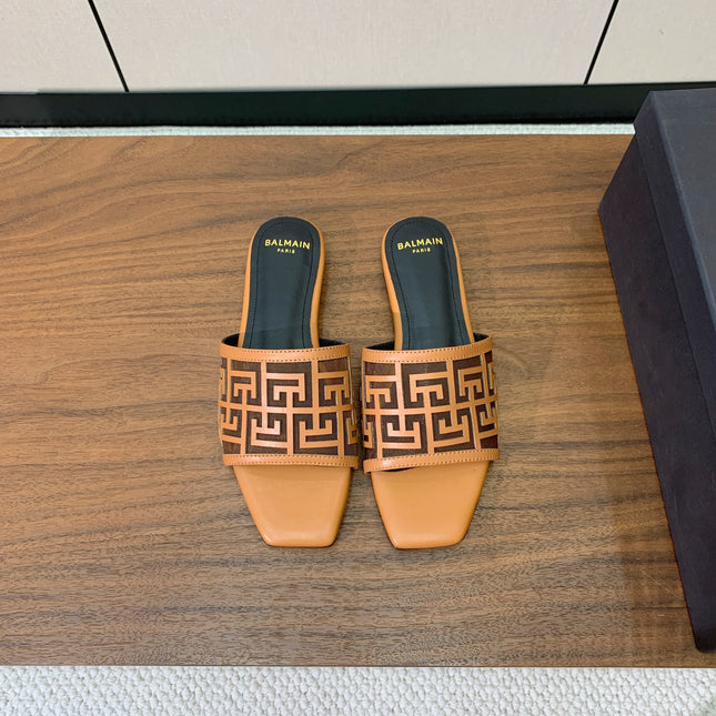 BALMAIN 26S FLAT SANDALS IN LIGHT BROWN CALFSKIN AND MESH