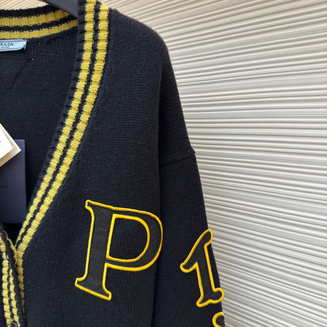 PRADA 25S CARDIGAN 541