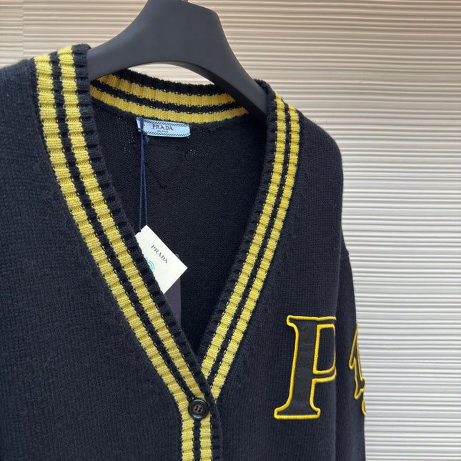 PRADA 25S CARDIGAN 541