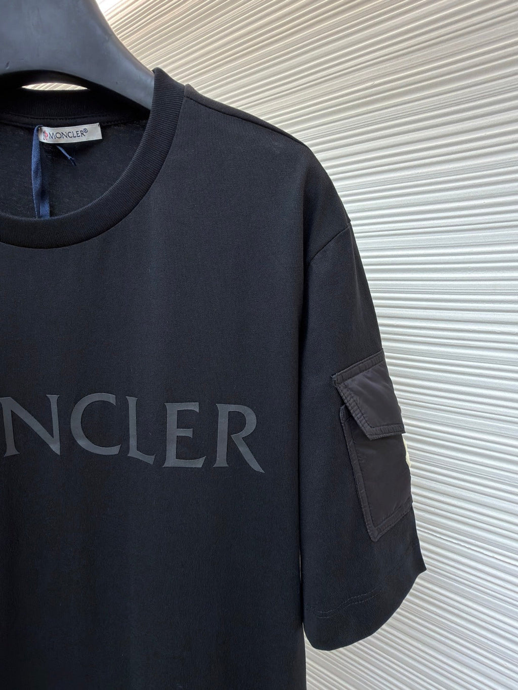 MONCLER 26S SHORT-SLEEVE T-SHIRT 707