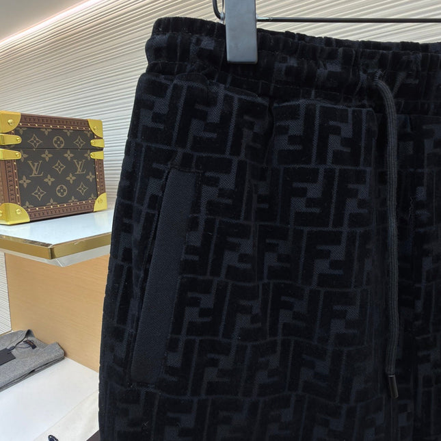 FENDI 26S SHORTS 221
