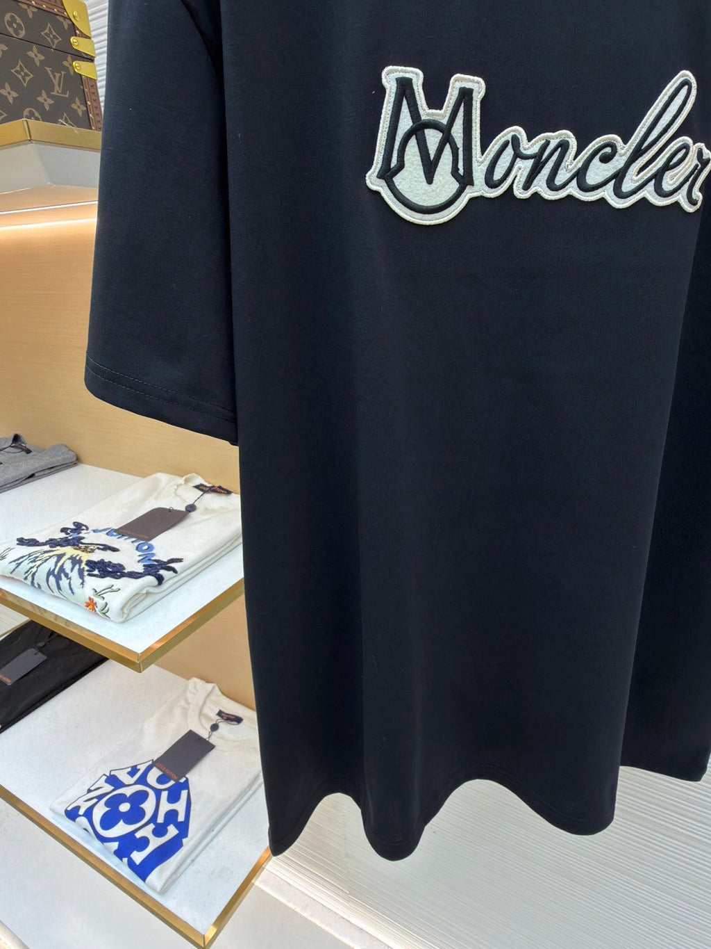 MONCLER 26S SHORT-SLEEVE T-SHIRT 713
